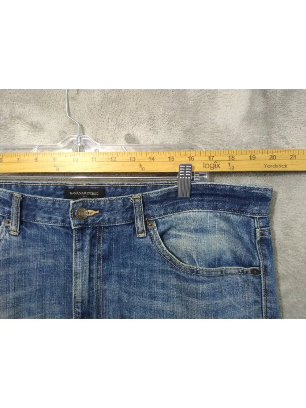 Banana Republic Jeans Mens 38x30 Blue Denim Slim Straight Distressed High Rise